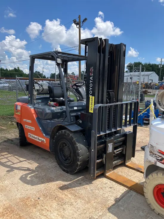 2019 Toyota 8FG45U Warehouse Forklift