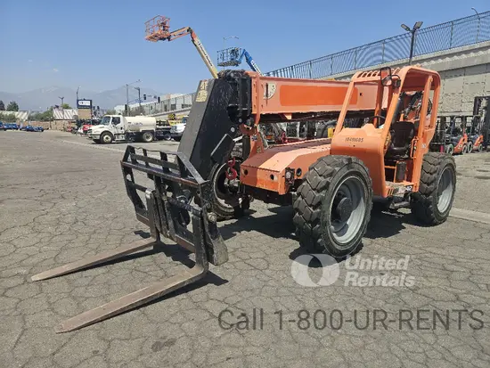 2016 SKYTRAK 6042 Forklift