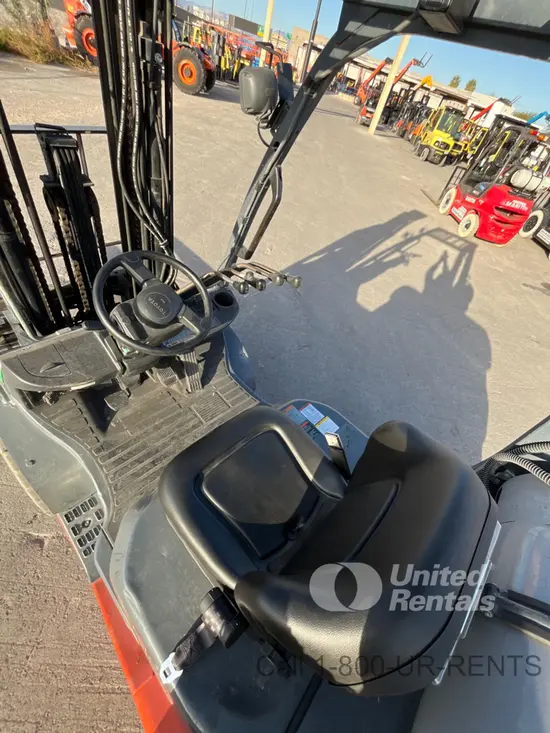 2018 Toyota 8FGU30 Warehouse Forklift