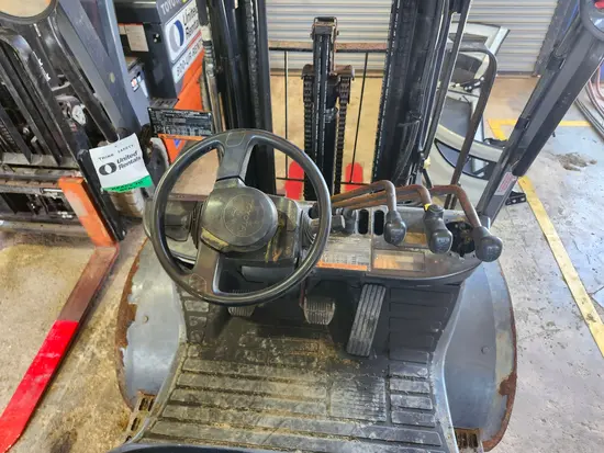 2019 Toyota 8FGU25 Warehouse Forklift