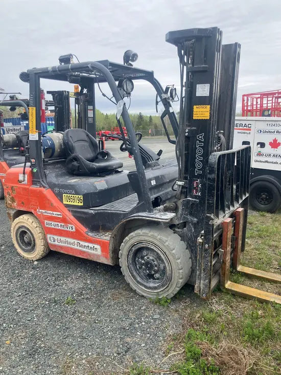 2019 Toyota 8FDU30 Warehouse Forklift