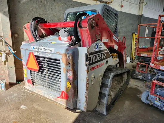2019 Takeuchi TL12V2-CR Track Loader