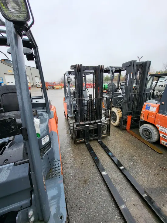 2017 Toyota 8FGU25 Warehouse Forklift