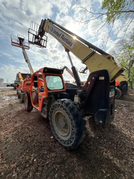 2016 JLG 642 Forklift
