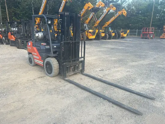 2020 Toyota 8FGU30 Warehouse Forklift
