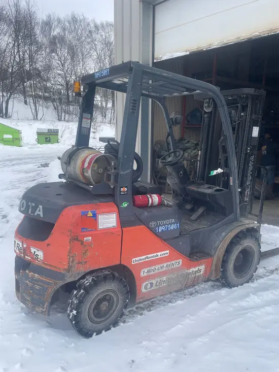 2019 Toyota 8FGU25 Warehouse Forklift