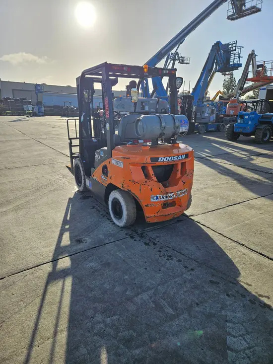 2019 Doosan G30P-7DF Warehouse Forklift
