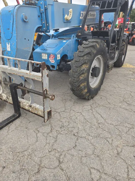 2015 Genie GTH-844 Forklift