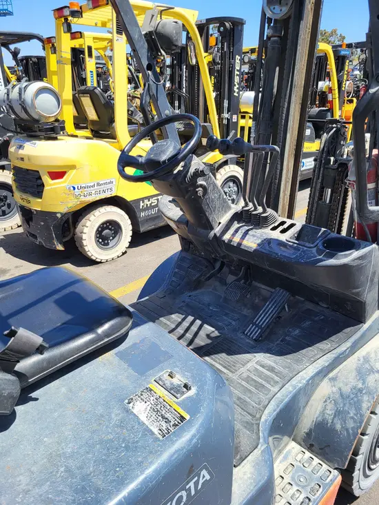 2018 Toyota 8FGU25 Warehouse Forklift