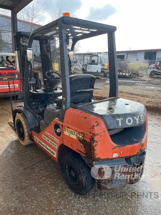 2019 Toyota 8FDU30 Warehouse Forklift