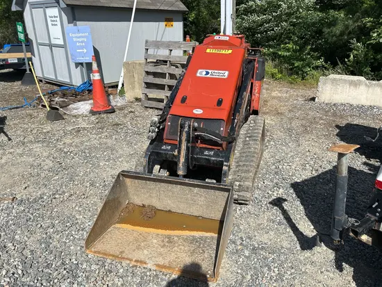 2021 Ditch Witch SK800 Track Loader