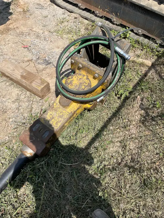 2016 Atlas Copco SB 452 Attachment