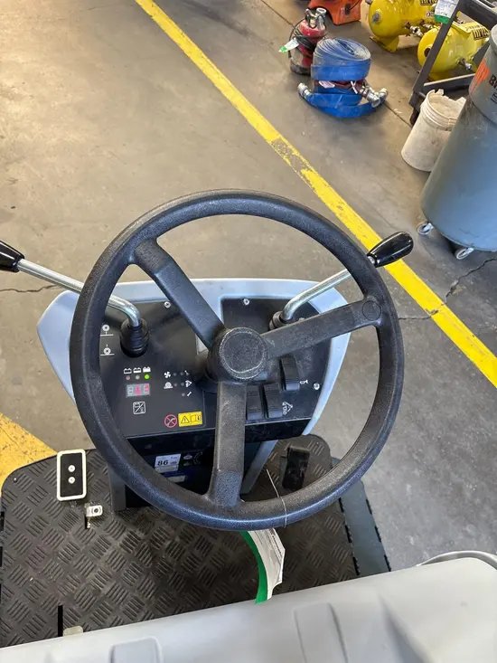 2022 Clarke SW4000 49 Sweeper