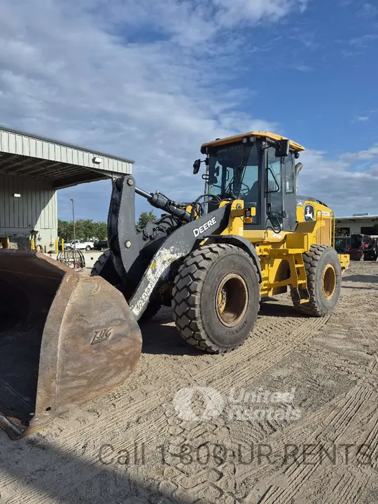 2019 John Deere 624L Wheel Loader