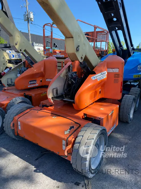 2017 JLG E450AJ Articulating Boom Lift