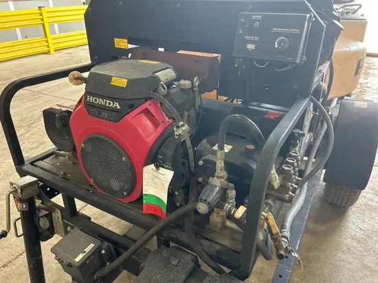2021 KARCHER TRK-2500 HDS 4. Pressure Washer