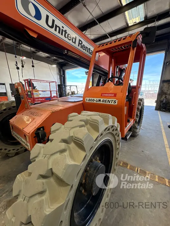 2016 SKYTRAK 6042 Forklift