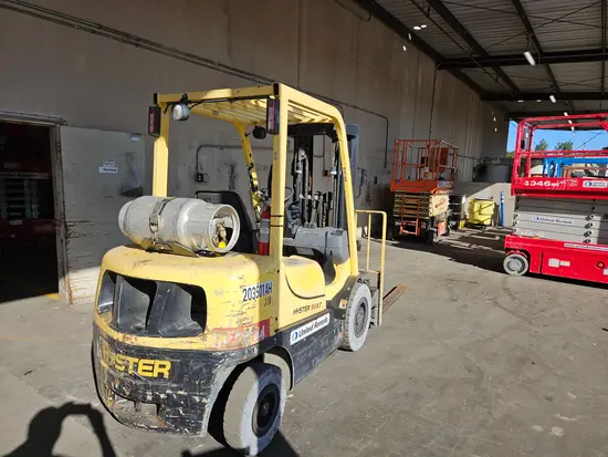 2018 HYSTER H50XT Warehouse Forklift