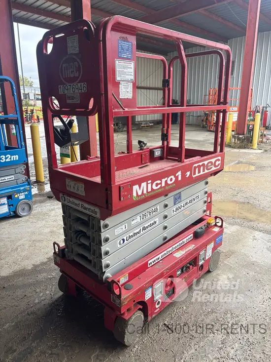 2019 MEC MICRO 19 Scissor Lift