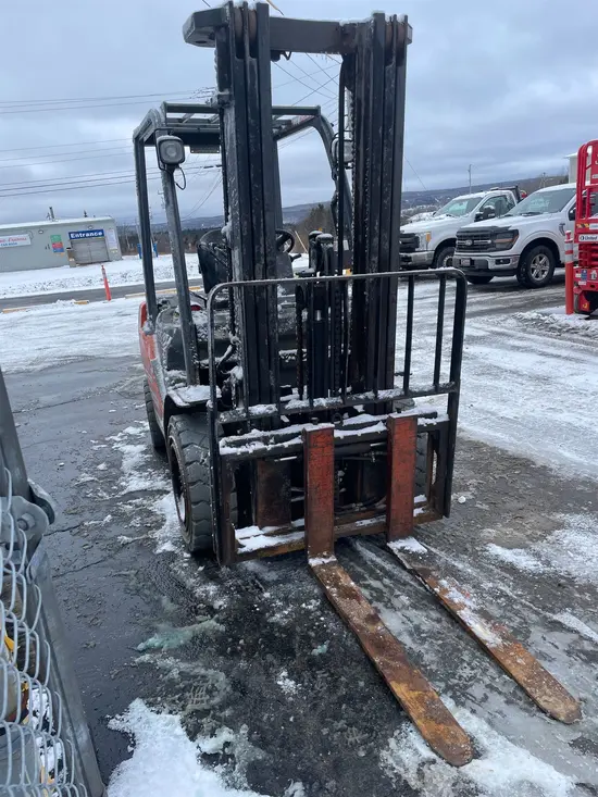 2019 Toyota 8FDU30 Warehouse Forklift