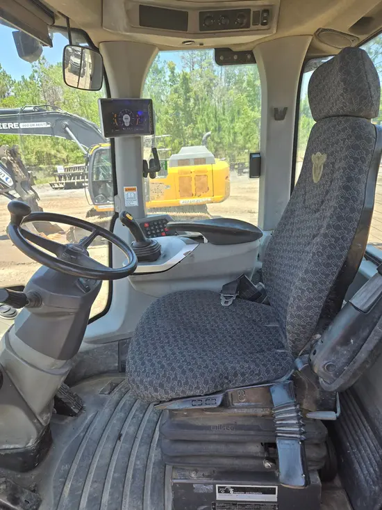 2020 Case 821G Wheel Loader