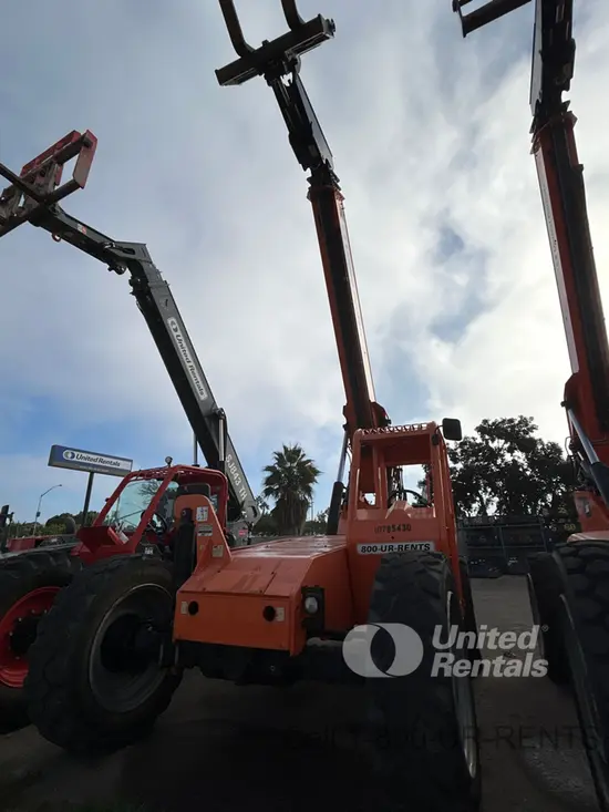 2018 SKYTRAK 6042 Forklift