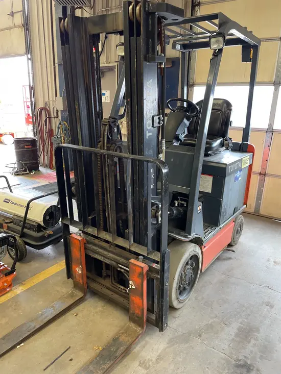 2018 Toyota 8FBCU25 Warehouse Forklift