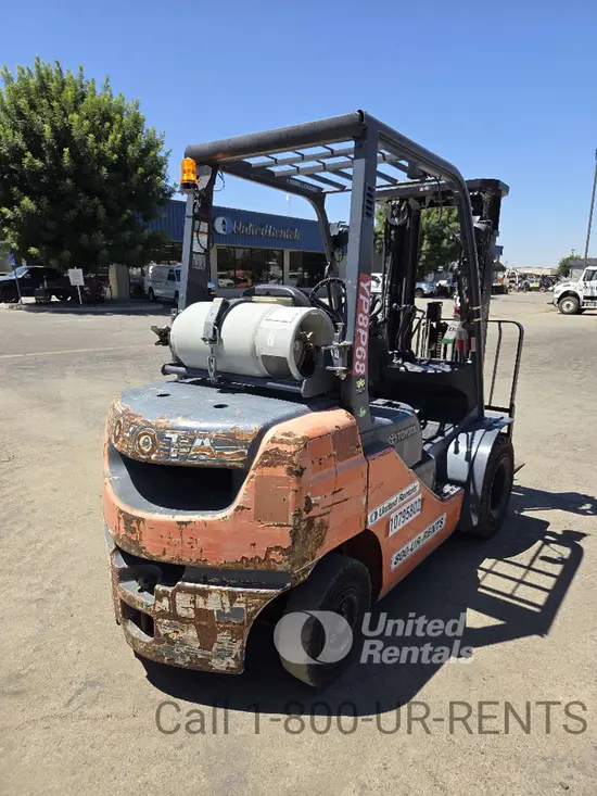 2018 Toyota 8FGU25 Warehouse Forklift