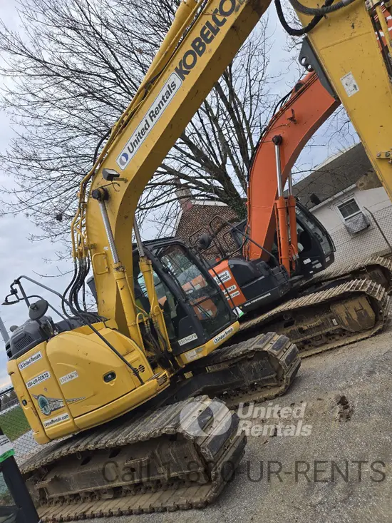 2019 Kobelco SK140SR-5 Excavator