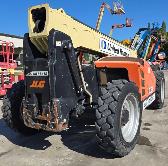 2017 JLG 742 Forklift
