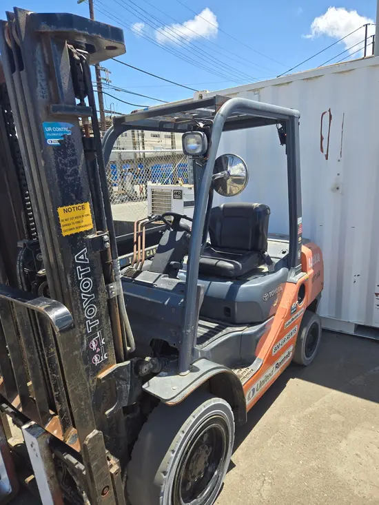 2018 Toyota 8FDU30 Warehouse Forklift