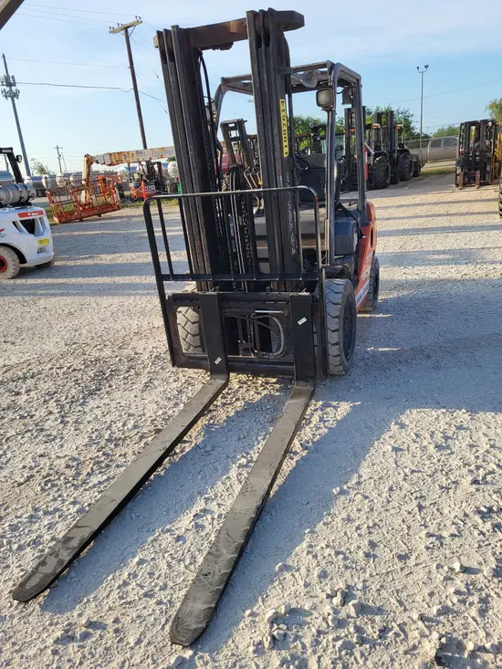 2019 Toyota 8FDU30 Warehouse Forklift