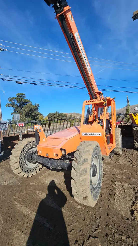 2015 SKYTRAK 8042 Forklift
