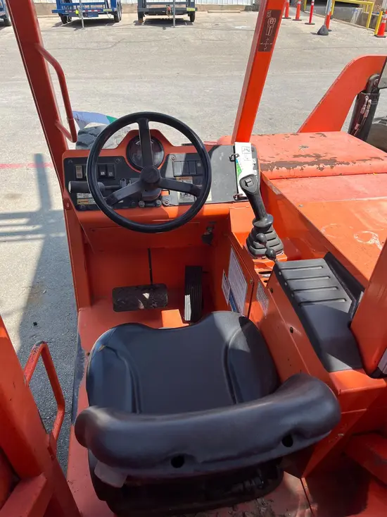 2016 SKYTRAK 8042 Forklift