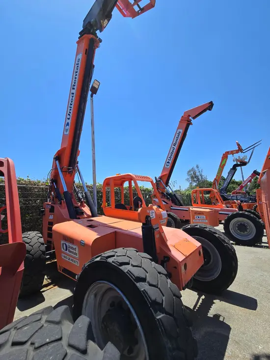 2017 SKYTRAK 6042 Forklift