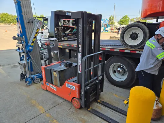 2017 Toyota 6BWC20 Warehouse Forklift