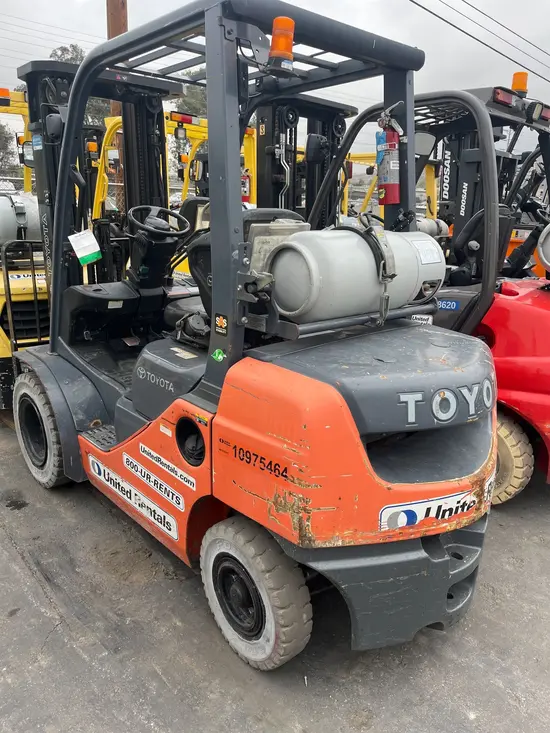 2019 Toyota 8FGU25 Warehouse Forklift