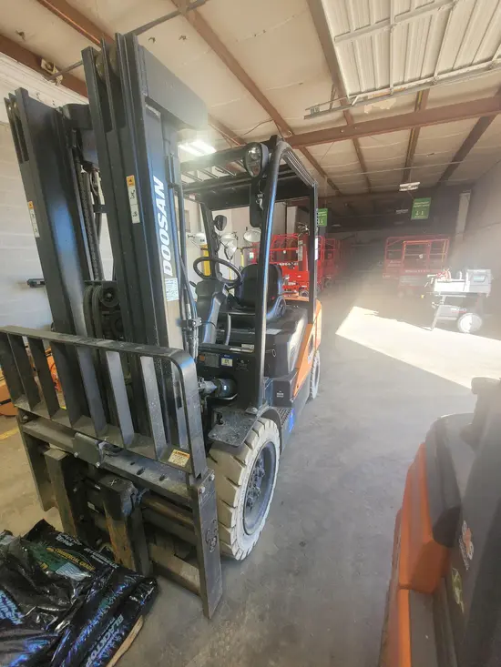 2019 Doosan G30P-7DF Warehouse Forklift