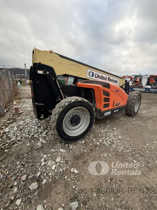 2017 JLG 742 Forklift