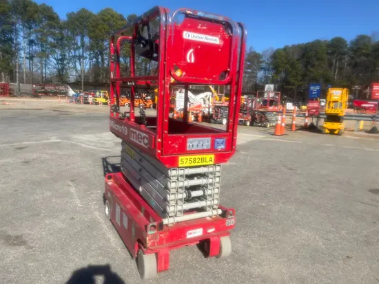 2018 MEC MICRO 19 Scissor Lift