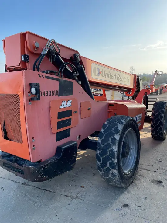 2016 SKYTRAK 8042 Forklift