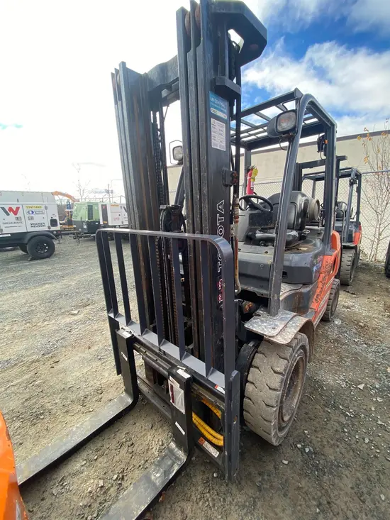 2019 Toyota 8FGU25 Warehouse Forklift