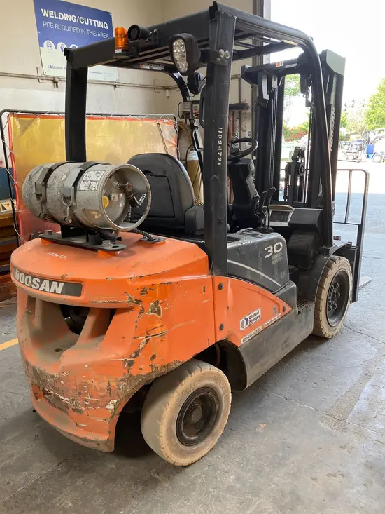 2020 Doosan G30N-7 LP Warehouse Forklift