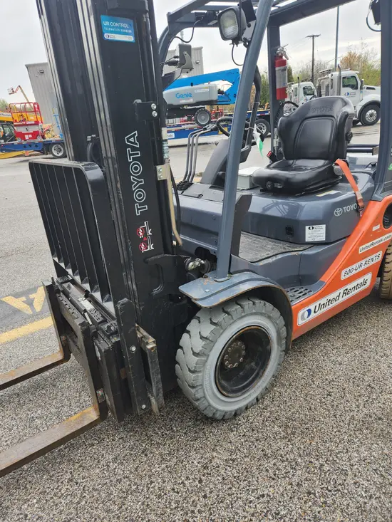 2019 Toyota 8FGU25 Warehouse Forklift