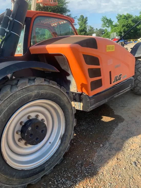 2019 JLG 1055 Forklift
