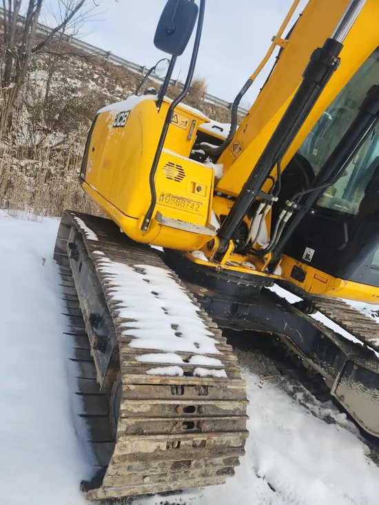 2019 JCB JS131 LC Excavator