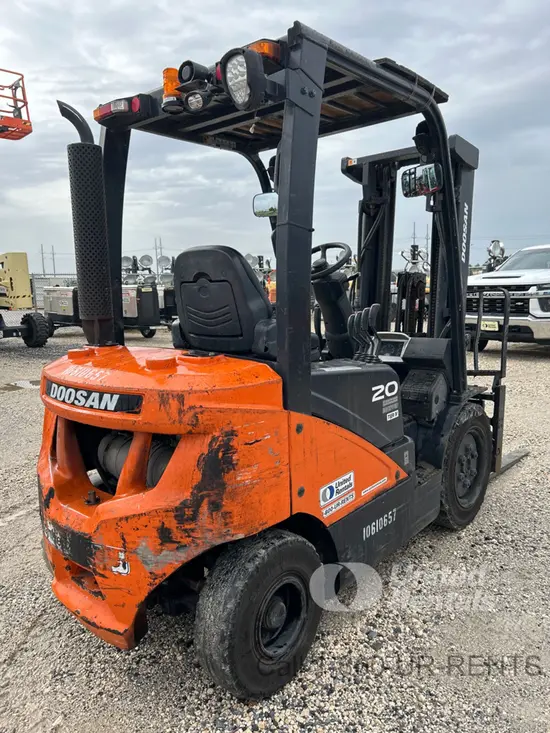 2017 Doosan D20S-7T4 Warehouse Forklift