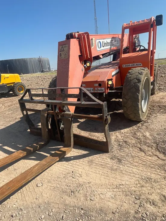 2014 SKYTRAK 6042 Forklift