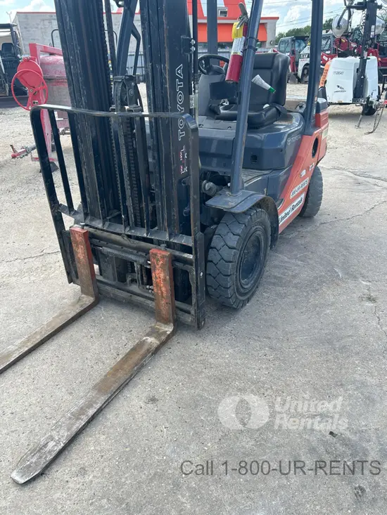 2020 Toyota 8FDU25 Warehouse Forklift