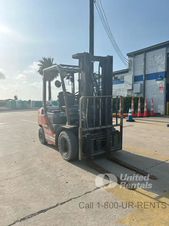 2020 Toyota 8FDU25 Warehouse Forklift